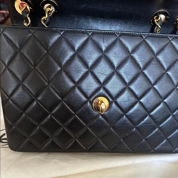Vintage Chanel jumbo bag - Picture 5 of 16